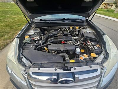 2013 Subaru Outback 2.5i Premium AWD - Photo 14 - Golden, CO 80401