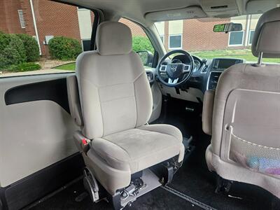2011 Dodge Grand Caravan Handicap Wheelchair Van   - Photo 11 - Golden, CO 80401
