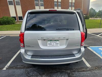 2011 Dodge Grand Caravan Handicap Wheelchair Van   - Photo 8 - Golden, CO 80401