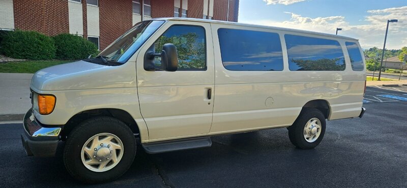 2007 Ford E-350 SD Extended  15 Passenger - Photo 1 - Golden, CO 80401