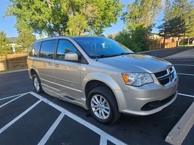 2014 Dodge Grand Caravan SXT Handicap Wheelchair Van - Photo 4 - Golden, CO 80401