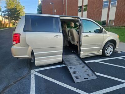 2014 Dodge Grand Caravan SXT Handicap Wheelchair Van - Photo 14 - Golden, CO 80401