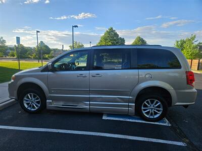2014 Dodge Grand Caravan SXT Handicap Wheelchair Van - Photo 7 - Golden, CO 80401