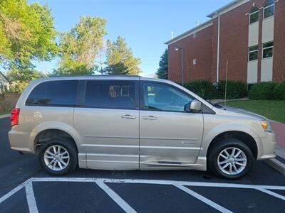 2014 Dodge Grand Caravan SXT Handicap Wheelchair Van - Photo 3 - Golden, CO 80401