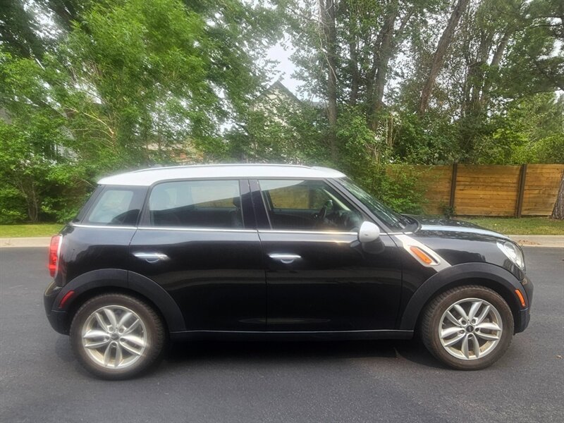 2014 MINI Countryman Cooper  4 Door FWD - Photo 1 - Golden, CO 80401