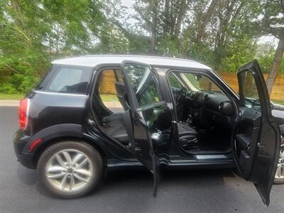 2014 MINI Countryman Cooper  4 Door FWD - Photo 9 - Golden, CO 80401