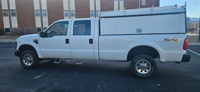 2008 Ford F-350 Super Duty XL 4dr Crew Cab 4x4  ARE Utility Topper - Photo 11 - Golden, CO 80401