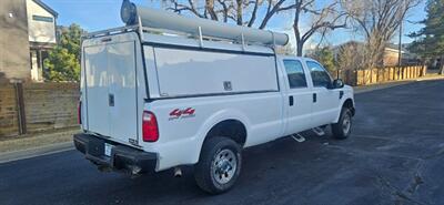 2008 Ford F-350 Super Duty XL 4dr Crew Cab 4x4  ARE Utility Topper - Photo 9 - Golden, CO 80401