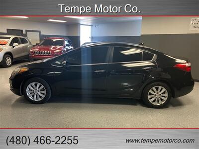 2014 Kia Forte EX   - Photo 5 - Tempe, AZ 85284