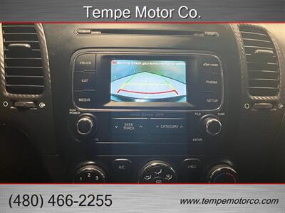 2014 Kia Forte EX   - Photo 18 - Tempe, AZ 85284