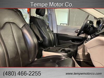 2020 Chrysler Voyager LXi   - Photo 14 - Tempe, AZ 85284