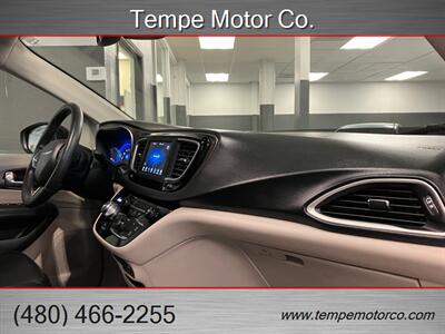 2020 Chrysler Voyager LXi   - Photo 13 - Tempe, AZ 85284