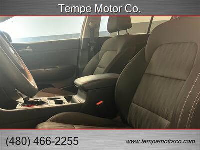 2017 Kia Sportage LX   - Photo 10 - Tempe, AZ 85284