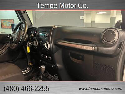 2014 Jeep Wrangler Unlimited Sport   - Photo 12 - Tempe, AZ 85284