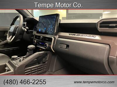 2024 Toyota Tacoma TRD Off-Road   - Photo 12 - Tempe, AZ 85284