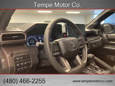 2024 Toyota Tacoma TRD Off-Road   - Photo 9 - Tempe, AZ 85284