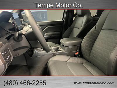 2024 Toyota Tacoma TRD Off-Road   - Photo 10 - Tempe, AZ 85284