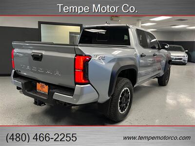 2024 Toyota Tacoma TRD Off-Road   - Photo 8 - Tempe, AZ 85284