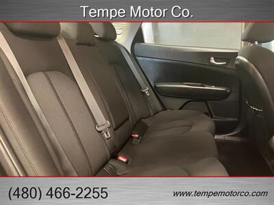 2017 Kia Optima LX   - Photo 14 - Tempe, AZ 85284