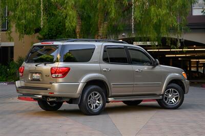 2005 Toyota Sequoia SR5   - Photo 36 - Van Nuys, CA 91402