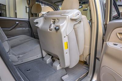 2005 Toyota Sequoia SR5   - Photo 75 - Van Nuys, CA 91402