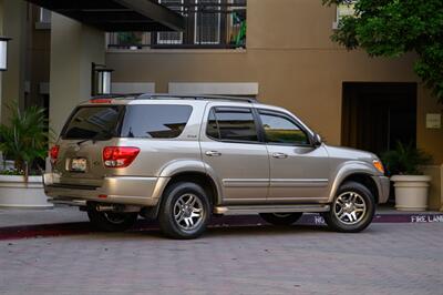2005 Toyota Sequoia SR5   - Photo 52 - Van Nuys, CA 91402