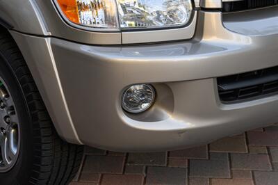 2005 Toyota Sequoia SR5   - Photo 22 - Van Nuys, CA 91402