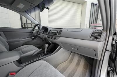2003 Toyota Camry LE   - Photo 45 - Van Nuys, CA 91402