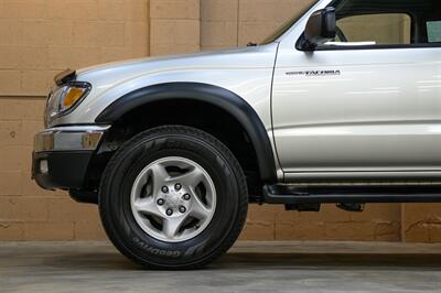 2004 Toyota Tacoma V6 - Photo 7 - Van Nuys, CA 91402