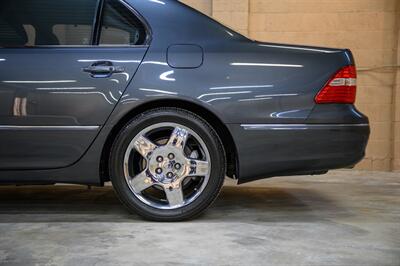 2006 Lexus LS 430   - Photo 17 - Van Nuys, CA 91402