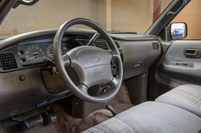 1994 Toyota T100 SR5   - Photo 30 - La Crescenta, CA 91214