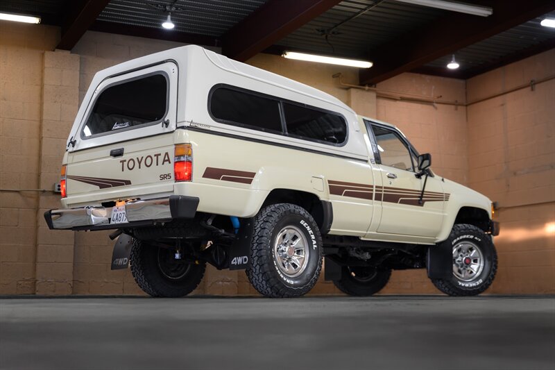 1986 Toyota Pickup SR5 - Photo 58 - Van Nuys, CA 91402