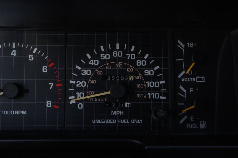 1986 Toyota Pickup SR5 - Photo 42 - Van Nuys, CA 91402