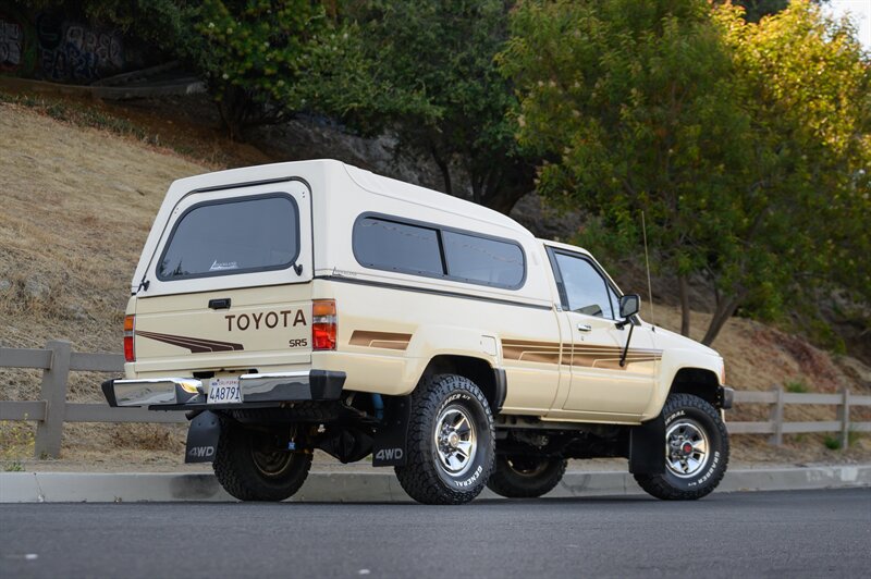 1986 Toyota Pickup SR5 - Photo 34 - Van Nuys, CA 91402