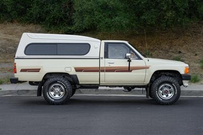 1986 Toyota Pickup SR5 - Photo 26 - Van Nuys, CA 91402