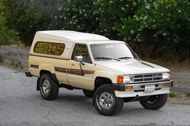 1986 Toyota Pickup SR5  