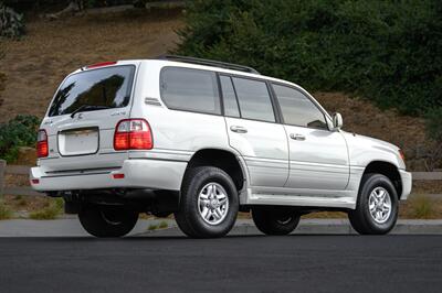 2000 Lexus LX 470   - Photo 25 - Van Nuys, CA 91402