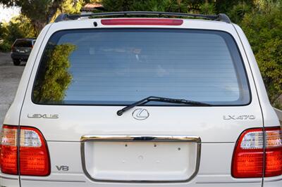 2000 Lexus LX 470   - Photo 58 - Van Nuys, CA 91402