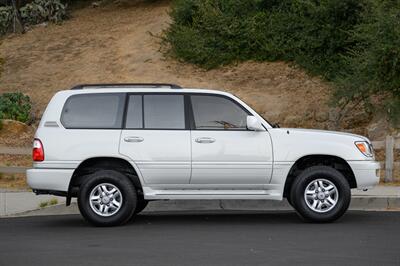 2000 Lexus LX 470   - Photo 20 - Van Nuys, CA 91402