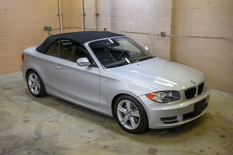 2011 BMW 128I  