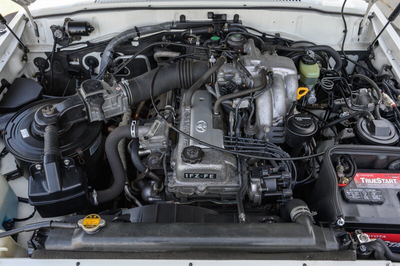1993 Toyota Land Cruiser - Photo 46 - Van Nuys, CA 91402