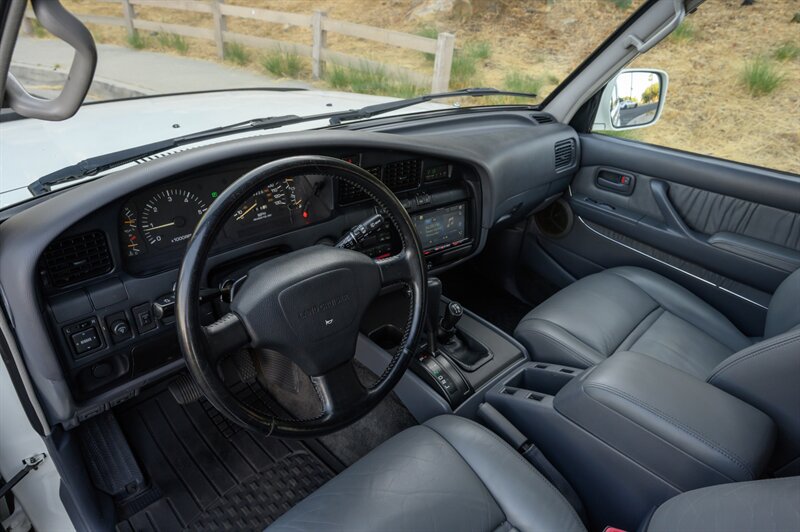 1993 Toyota Land Cruiser - Photo 35 - Van Nuys, CA 91402