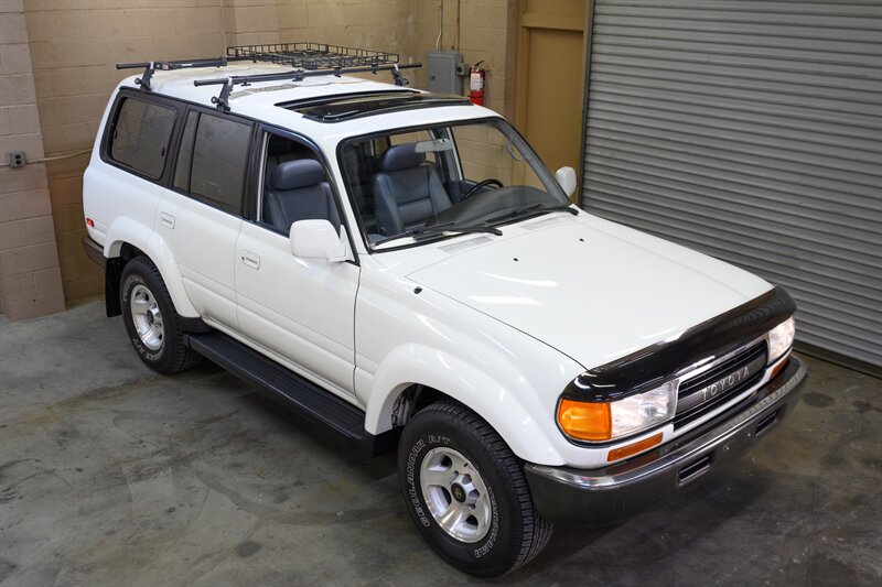 1993 Toyota Land Cruiser - Photo 9 - Van Nuys, CA 91402