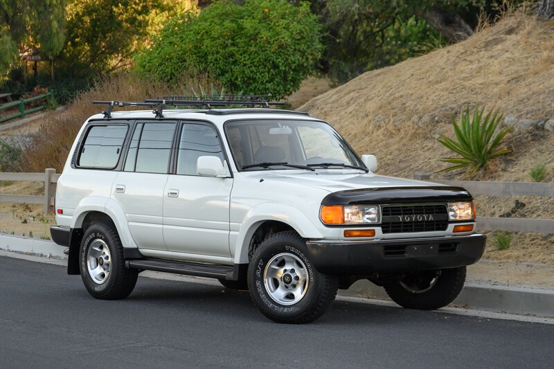 1993 Toyota Land Cruiser - Photo 5 - Van Nuys, CA 91402