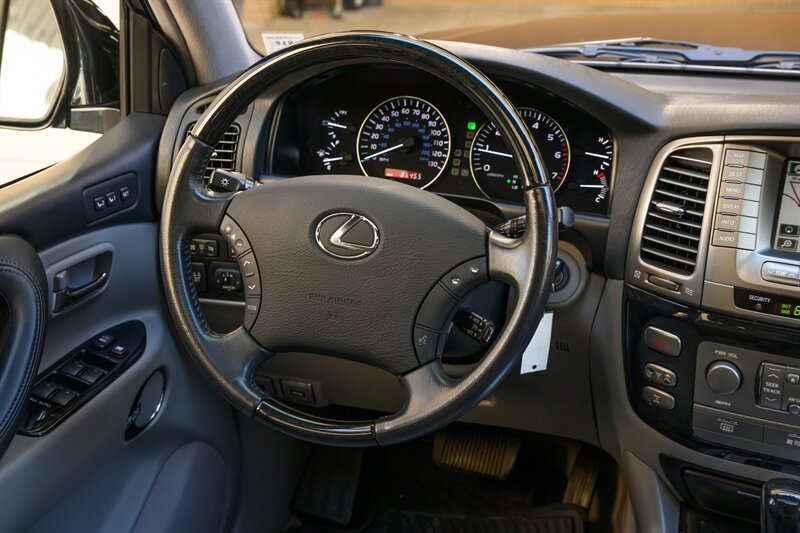 2007 Lexus LX 470 - Photo 34 - La Crescenta, CA 91214