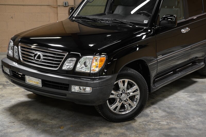 2007 Lexus LX 470 - Photo 3 - La Crescenta, CA 91214