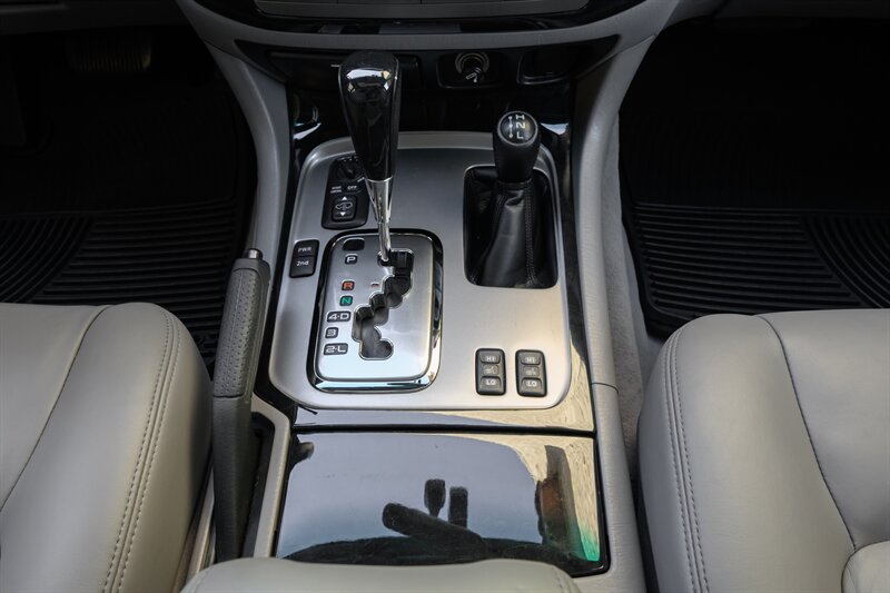 2007 Lexus LX 470 - Photo 51 - La Crescenta, CA 91214