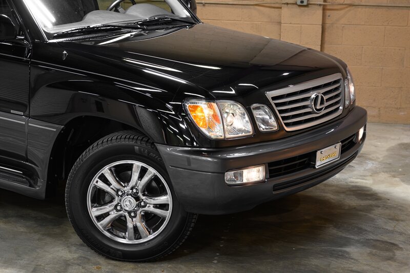 2007 Lexus LX 470 - Photo 15 - La Crescenta, CA 91214