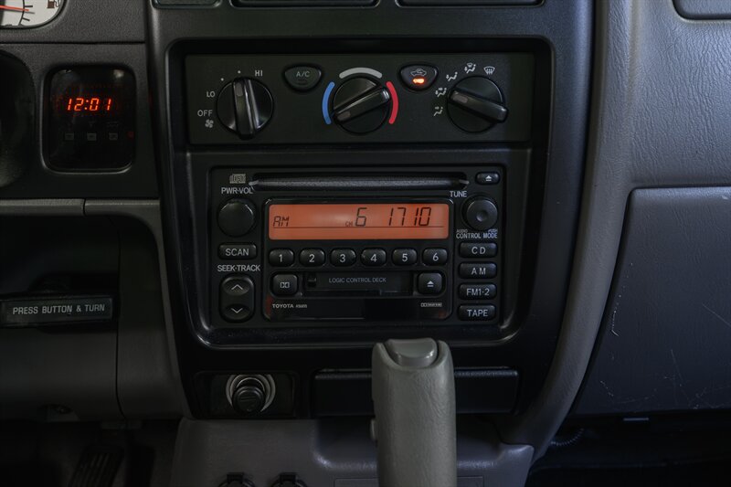 2004 Toyota Tacoma - Photo 50 - Van Nuys, CA 91402