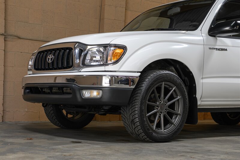2004 Toyota Tacoma - Photo 20 - Van Nuys, CA 91402